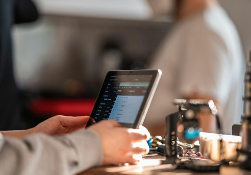 home service invoicing, streamlining invoices, increase service revenue, contractor billing solutions, service industry revenue growth, local home service billing, efficient invoice management, service provider revenue tools, small business invoicing solutions, plumbing and HVAC billing